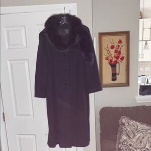Classic Black 100% Wool Coat with Real Fox Fur Collar